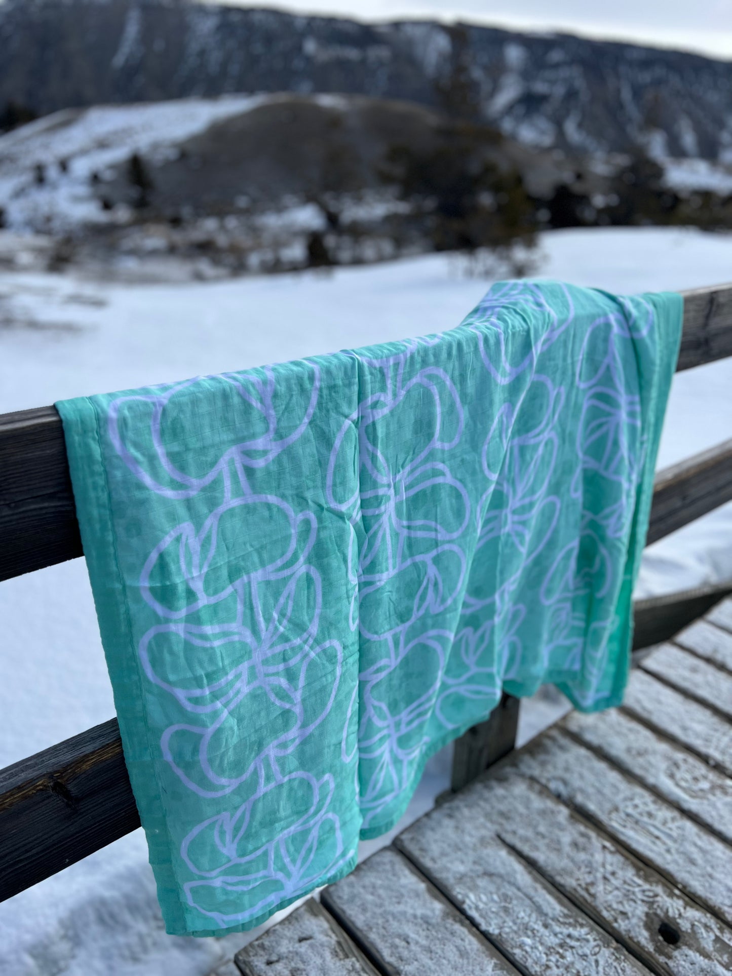 My Lovely Lei: Mint, Quilt